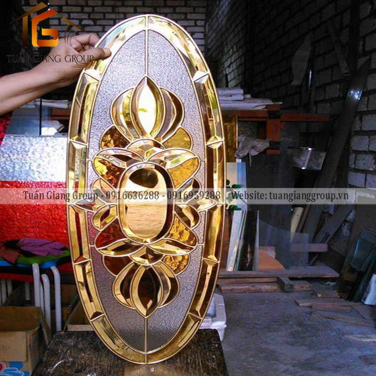 Vách Kính Bầu Dục 006